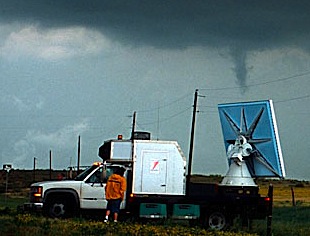 rapid-scan Doppler on Wheels (DOW) radar